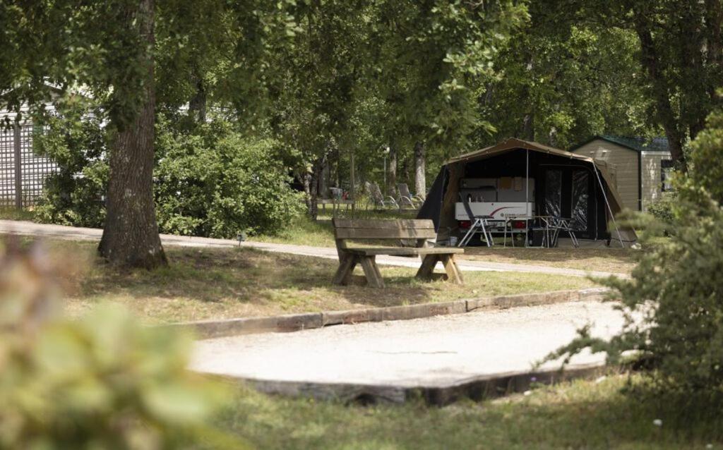 Camping Ushuaia Villages Au Bois Joli アンドリユ エクステリア 写真